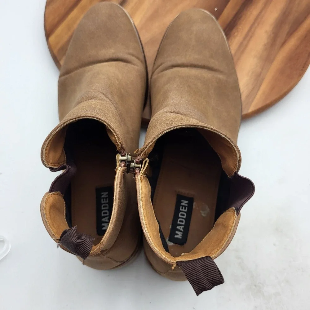 Steve Madden Chelsea Boots Mens Size 12 M Beige Vegan Leather Vince Casual Shoes